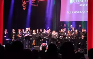 Koncert muzyki filmowej w wykonaniu Puławskiej Orkiestry Dętej i gości (30 listopada 2024) 1
