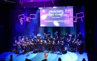 Koncert muzyki filmowej w wykonaniu Puławskiej Orkiestry Dętej i gości (30 listopada 2024) 3