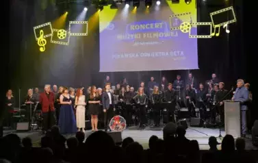 Koncert muzyki filmowej w wykonaniu Puławskiej Orkiestry Dętej i gości (30 listopada 2024) 8