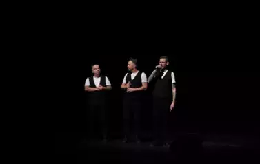 Kabaret Ani Mru Mru: program - "Mniej więcej" (14 lutego 2025) 4