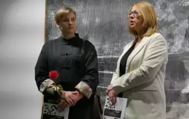Wernisaż wystawy &bdquo;Rysowanie światłem&rdquo; - Kaja Kozon (28 lutego 2025) 18