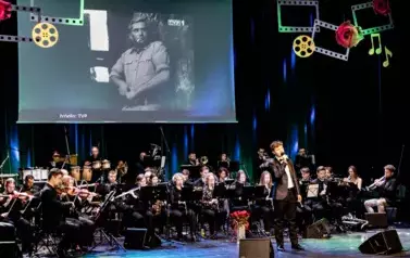 Koncert na Dzień Kobiet - muzyka filmowa i nie tylko w wykonaniu Puławskiej Orkiestry Dętej i gości (8 marca 2025) 5