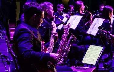 Koncert na Dzień Kobiet - muzyka filmowa i nie tylko w wykonaniu Puławskiej Orkiestry Dętej i gości (8 marca 2025) 25