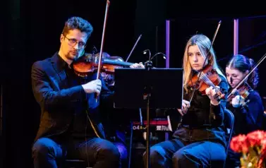 Koncert na Dzień Kobiet - muzyka filmowa i nie tylko w wykonaniu Puławskiej Orkiestry Dętej i gości (8 marca 2025) 30