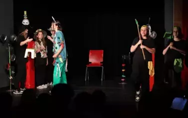 Teatr Lalek MUCHOMOR - &bdquo;Odkręć się Marcelka&rdquo; (9 maja 2025) 11