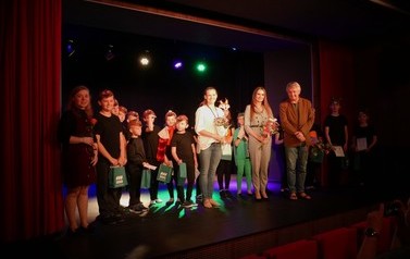 VI Teatralne Lato- pokaz finałowy &bdquo;Pracowite zwierzęta i swawolny konik polny&rdquo;