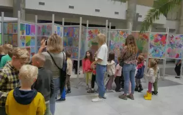 &bdquo;Kwiaty dla Pani na Puławach&rdquo;. Wystawa prac dzieci - uczestnik&oacute;w lekcji galeryjnych (11 czerwca 2025) 6