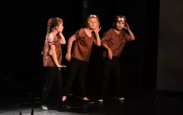 Premiery teatralne Dziecięcego Teatrzyku &bdquo;Figielek&rdquo; oraz Warsztat&oacute;w &bdquo;Zabawa w Teatr&rdquo; (15 czerwca 2025) 15