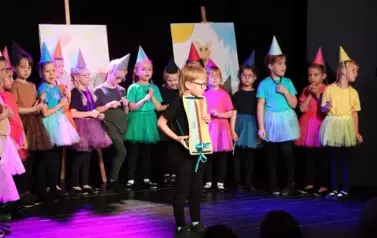 Premiery teatralne Dziecięcego Teatrzyku &bdquo;Figielek&rdquo; oraz Warsztat&oacute;w &bdquo;Zabawa w Teatr&rdquo; (15 czerwca 2025) 30