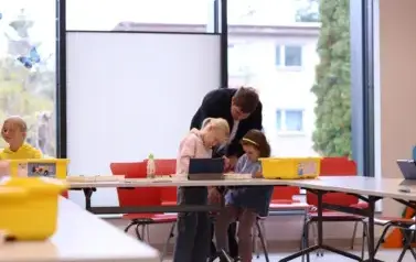 Spotkanie student&oacute;w Uniwersytetu Dziecięcego UMCS w Puławach (11 października 2025) 12