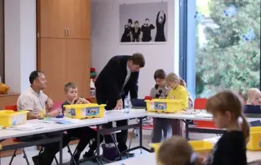 Spotkanie student&oacute;w Uniwersytetu Dziecięcego UMCS w Puławach (11 października 2025) 15