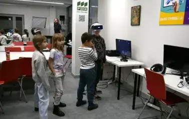 Spotkanie student&oacute;w Uniwersytetu Dziecięcego UMCS w Puławach (15 listopada 2025) 13