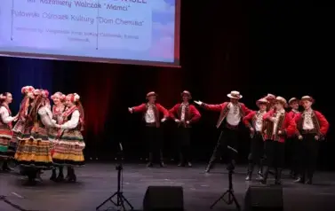 "Ja to mam szczęście. M&oacute;j kraj szczęśliwy, piękny, prawdziwy..." - Koncert patriotyczny "Żeby Polska była Polską" (16 listopada 2025) 8