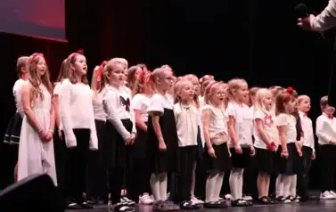"Ja to mam szczęście. M&oacute;j kraj szczęśliwy, piękny, prawdziwy..." - Koncert patriotyczny "Żeby Polska była Polską" (16 listopada 2025) 13
