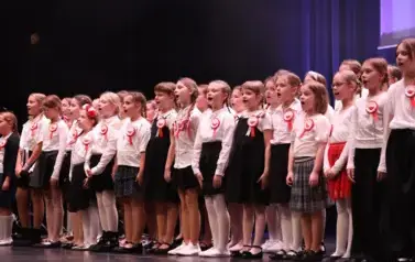 "Ja to mam szczęście. M&oacute;j kraj szczęśliwy, piękny, prawdziwy..." - Koncert patriotyczny "Żeby Polska była Polską" (16 listopada 2025) 21