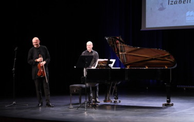 Recital skrzypcowo-fortepianowy &bdquo;Świat muzyki czas&oacute;w Izabeli Czartoryskiej&rdquo; (9 grudnia 2025) 14