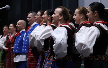 II Jarmark Świąteczny przy choince (12 grudnia 2025) 15