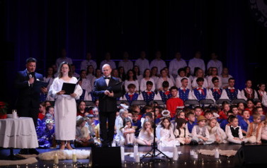 "Zaśpiewajmy kolędę". Koncert świąteczny Zespołu Pieśni i Tańca "Powiśle" (19 grudnia 2025) 4