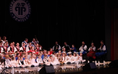 "Zaśpiewajmy kolędę". Koncert świąteczny Zespołu Pieśni i Tańca "Powiśle" (19 grudnia 2025) 8