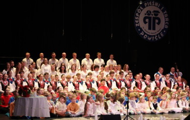 "Zaśpiewajmy kolędę". Koncert świąteczny Zespołu Pieśni i Tańca "Powiśle" (19 grudnia 2025) 9