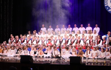 "Zaśpiewajmy kolędę". Koncert świąteczny Zespołu Pieśni i Tańca "Powiśle" (19 grudnia 2025) 21