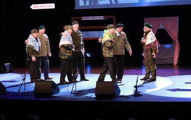  &bdquo;Dzieci PRL-u&rdquo; - spektakl Teatru RETRO (21 kwietnia 2026) 28