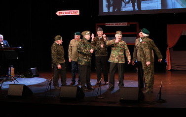  &bdquo;Dzieci PRL-u&rdquo; - spektakl Teatru RETRO (21 kwietnia 2026) 29