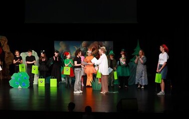 Premiera Teatru Agrafka: Pi&oacute;ra pełne marzeń - Wrona, Papuga i las pełen przyjaźni (23 czerwca 2026) 2