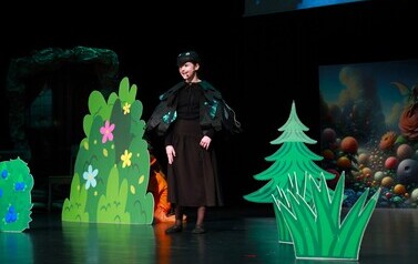 Premiera Teatru Agrafka: Pi&oacute;ra pełne marzeń - Wrona, Papuga i las pełen przyjaźni (23 czerwca 2026) 14