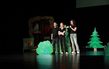 Premiera Teatru Agrafka: Pi&oacute;ra pełne marzeń - Wrona, Papuga i las pełen przyjaźni (23 czerwca 2026) 23