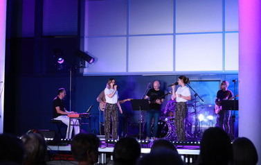 Koncert "Oldies but Goldies" - Magda i Zosia Gąsiorowskie z zespołem Blues Smile Band (10 sierpnia 2026) 9