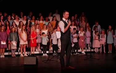 Koncert Finałowy Wakacyjnych Warsztat&oacute;w Wokalnych (31 września 2021) 