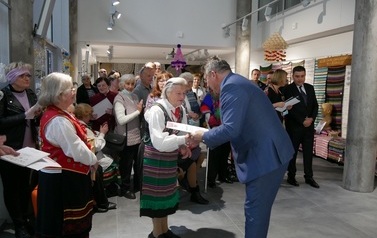 Wernisaż wystawy Artystyczna Tw&oacute;rczość Wsi (10 października 2021) 