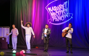 Kabaret Młodych Pan&oacute;w - To jest chore! (24 października 2021)