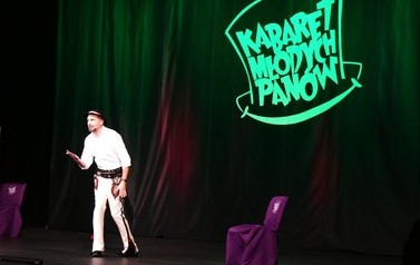Kabaret Młodych Pan&oacute;w - To jest chore! (24 października 2021)