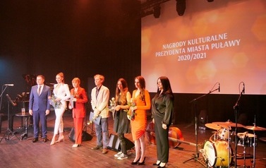 Wręczenie nagr&oacute;d kulturalnych Prezydenta Miasta Puławy (03 listopada 2021) 