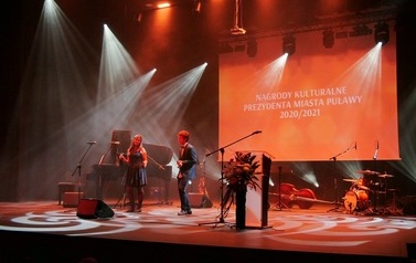Wręczenie nagr&oacute;d kulturalnych Prezydenta Miasta Puławy (03 listopada 2021) 