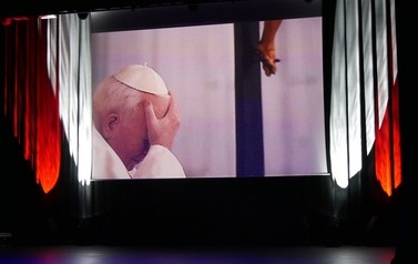 Koncert poezji "Do Ciebie wołam Człowieku..." (12 grudnia 2021)