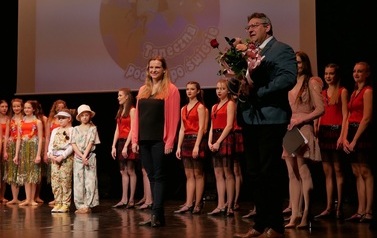 "Taneczna podr&oacute;ż po świecie" (26 stycznia 2022)