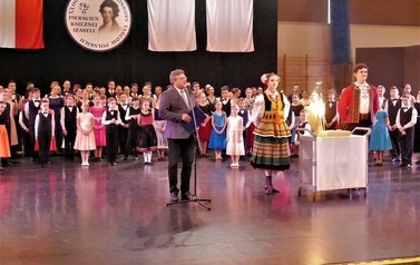 XX Og&oacute;lnopolski Konkurs Tańc&oacute;w Polskich "O Pierścień Księżnej Izabeli" (12-13 marca 2022)