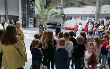 Wernisaż wystawy &bdquo;Bajki, baśnie i legendy polskie&rdquo; ze zbior&oacute;w BWA Galerii Zamojskiej (22 kwietnia 2022) 
