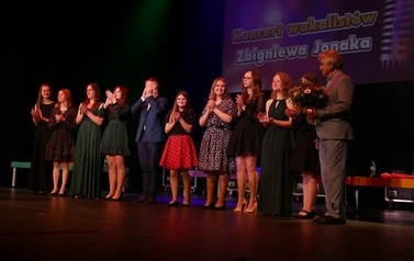 &bdquo;Ktoś mnie pokochał&rdquo; - koncert wokalist&oacute;w Zbigniewa Jonaka (5 maja 2022)