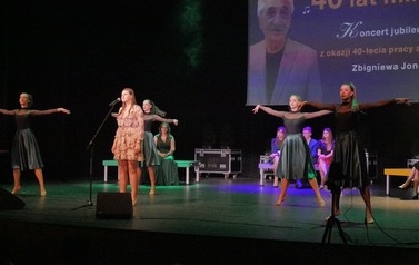 40 lat minęło &ndash; koncert jubileuszowy z okazji 40-lecia pracy artystycznej Zbigniewa Jonaka (6 maja 2022)