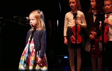 Koncert Laureat&oacute;w XVII Puławskiego Turnieju Recytacji, Muzyki i Pieśni Narodowych &bdquo;Witaj Majowa Jutrzenko&rdquo; (8 maja 2022) 30