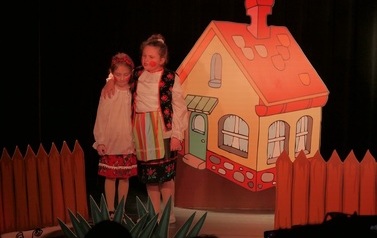 Premiery przedstawień Dziecięcego Teatrzyku Figielek, Zabawy w teatr i Teatru Mim&oacute;w (3 czerwca 2022) 14
