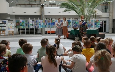 Moja ulubiona bajka, baśń, legenda - wernisaż prac uczestnik&oacute;w lekcji galeryjnych (9 czerwca 2022) 
