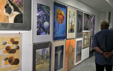 Pasteliści na bis - wernisaż wystawy (1 lipca 2022) 22