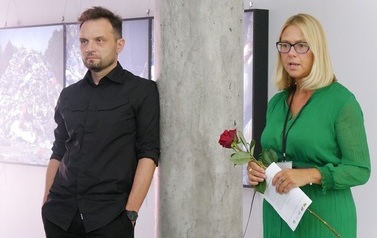 P1990899