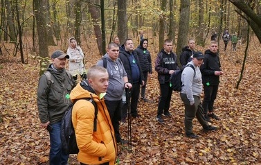 Leśny Spacer z Centrum Informacji Turystycznej (23 października 2022) 1