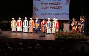 Koncert Laureat&oacute;w XVIII Przeglądu Poezji i Pieśni Niepodległościowej "Żeby Polska była Polską..." (5 listopada 2022) 15